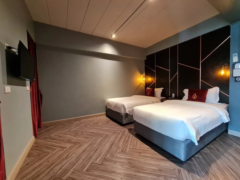 Superior Double room with balcony (twin beds)