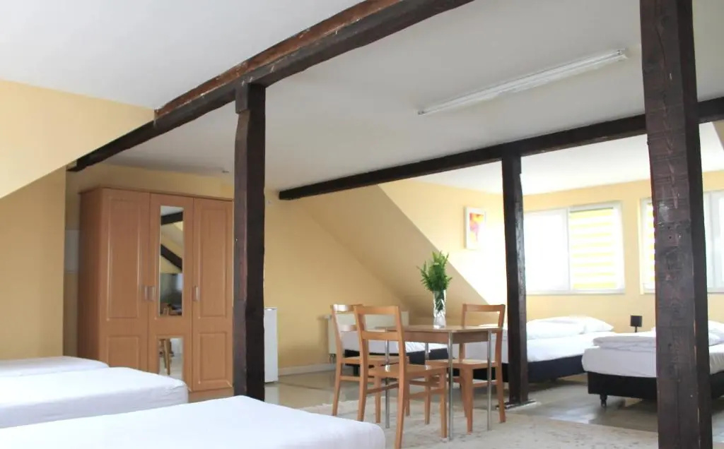 Hotel Famosa - Chambres