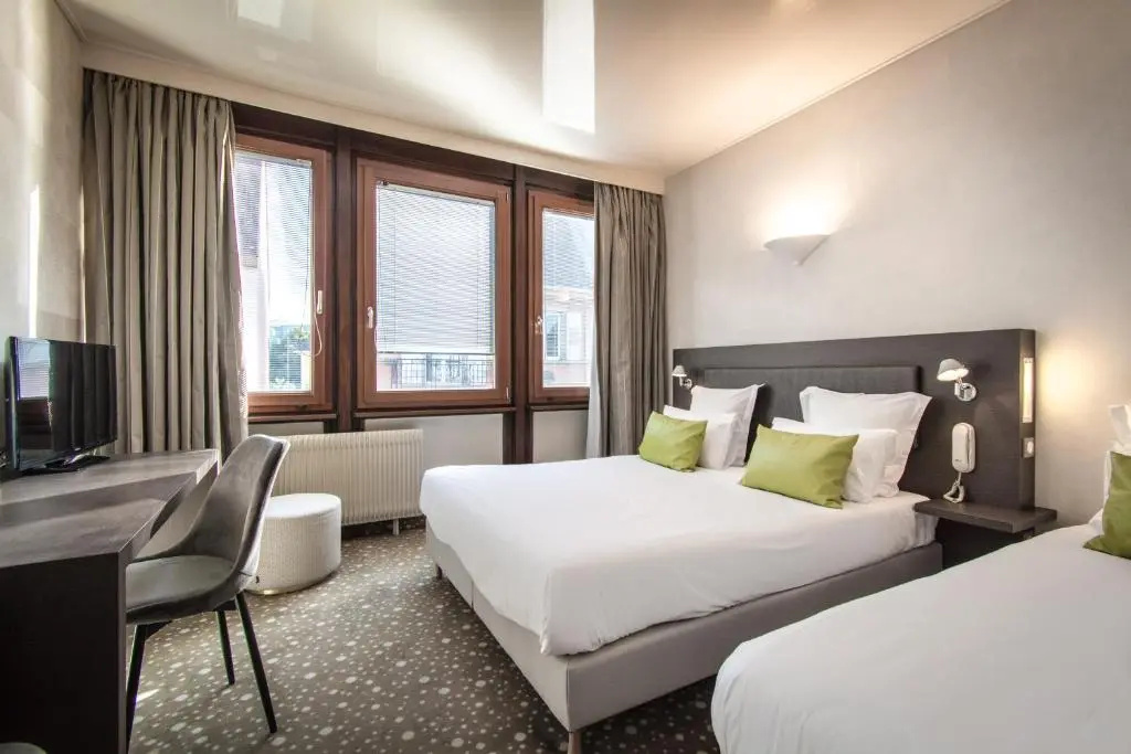Standard Triple room
