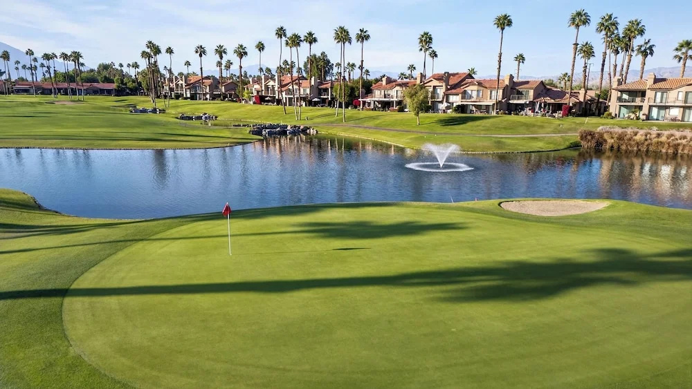 Palm Desert Fairway Condo With Firepit, Grill & Views Fairway Vista by Avantstay