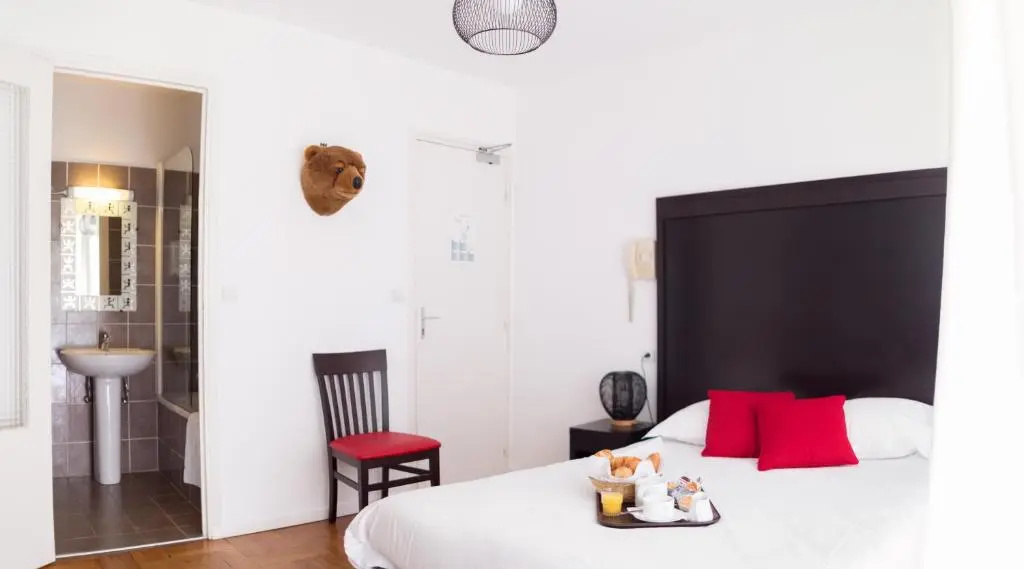 Standard Double room (full double bed)