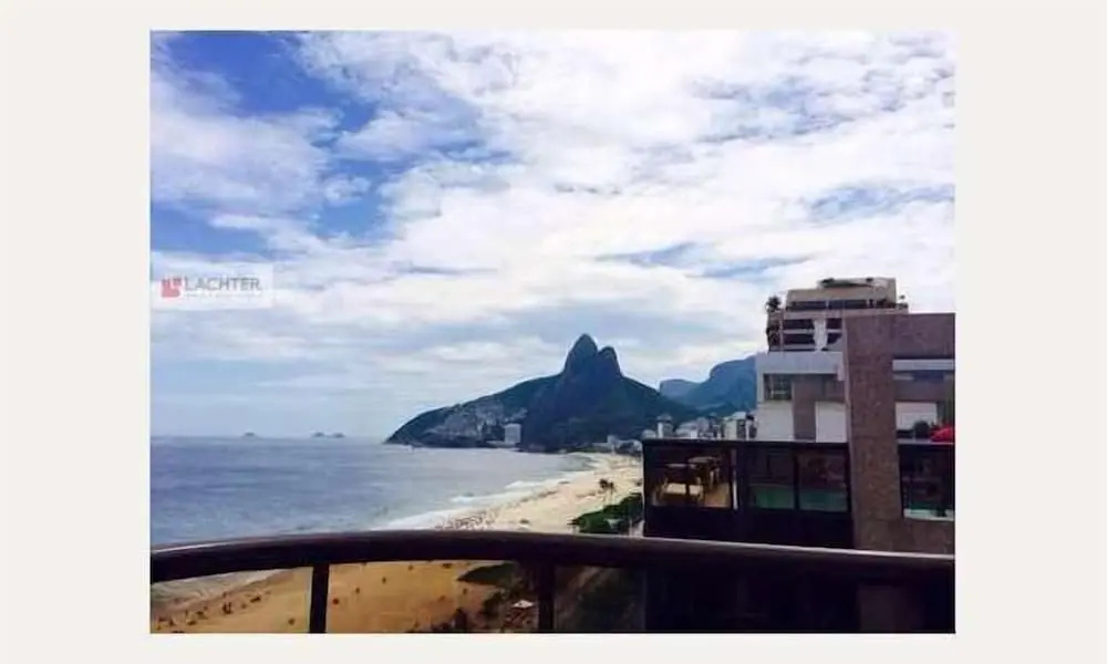 Beach & Waterfront
