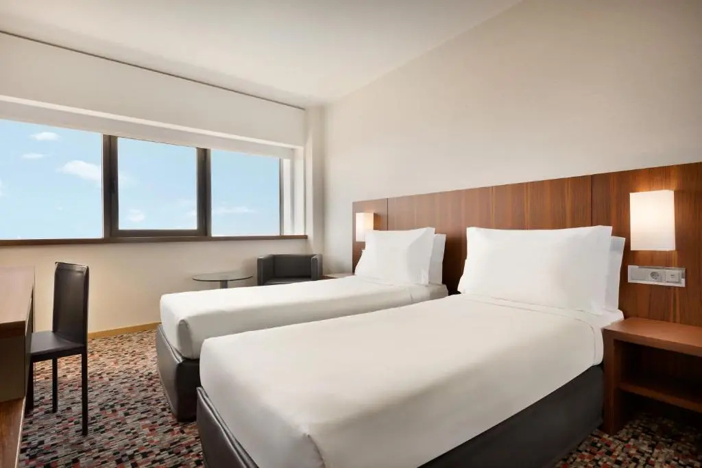 Ramada by Wyndham Lisbon - Chambres