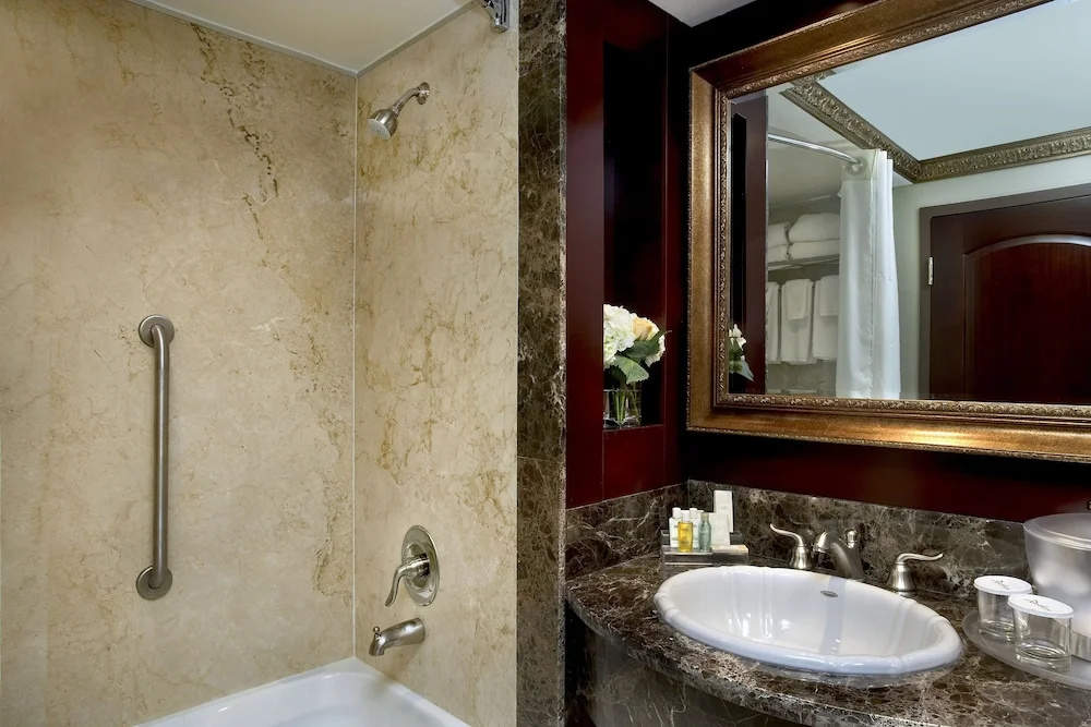 Radisson Hotel Toronto Airport West - Chambres