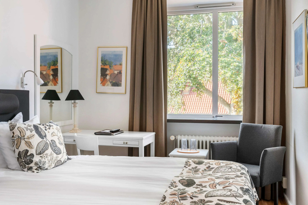 Economy Double room full double bed