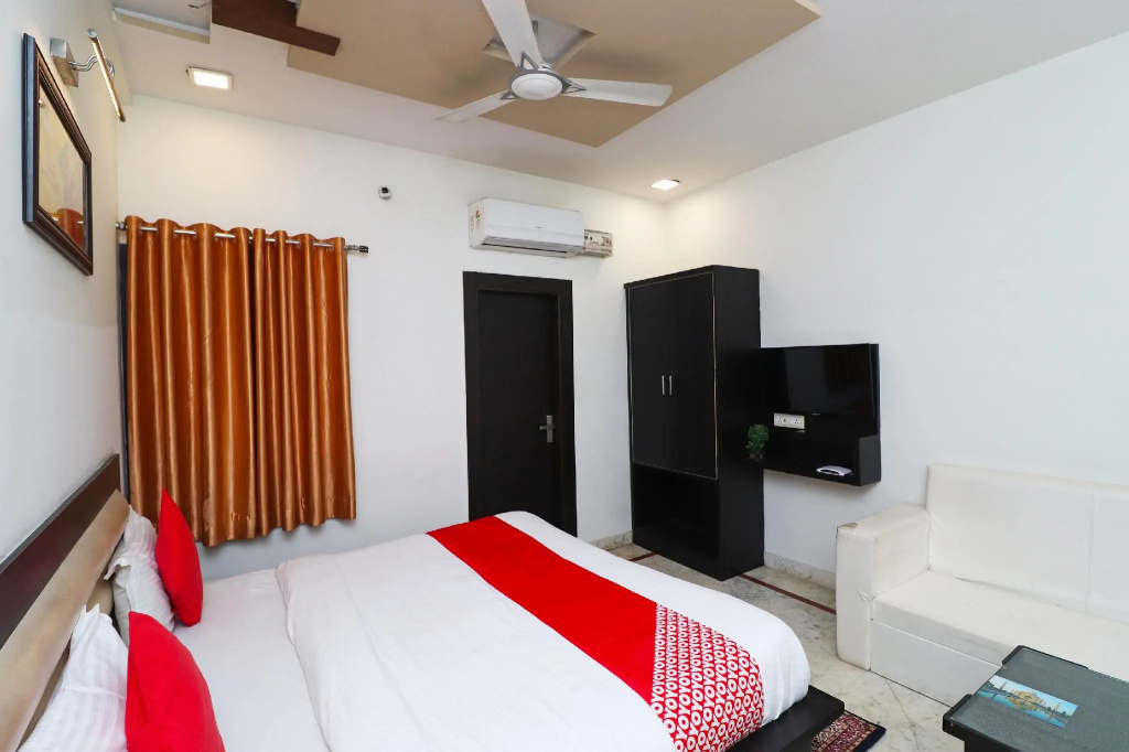 Standard Double room (full double bed)