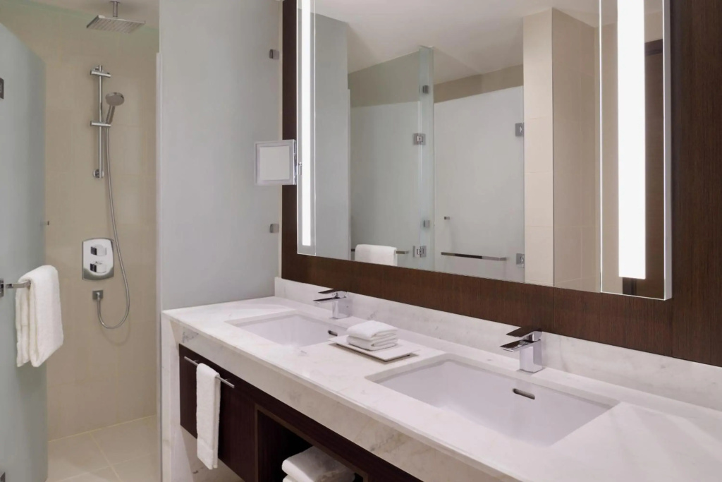 Delta Hotels by Marriott City Center Doha, Доха, Катар мініатюра 8