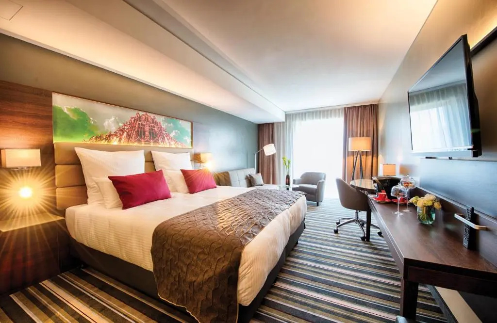 Deluxe Double room (full double bed)