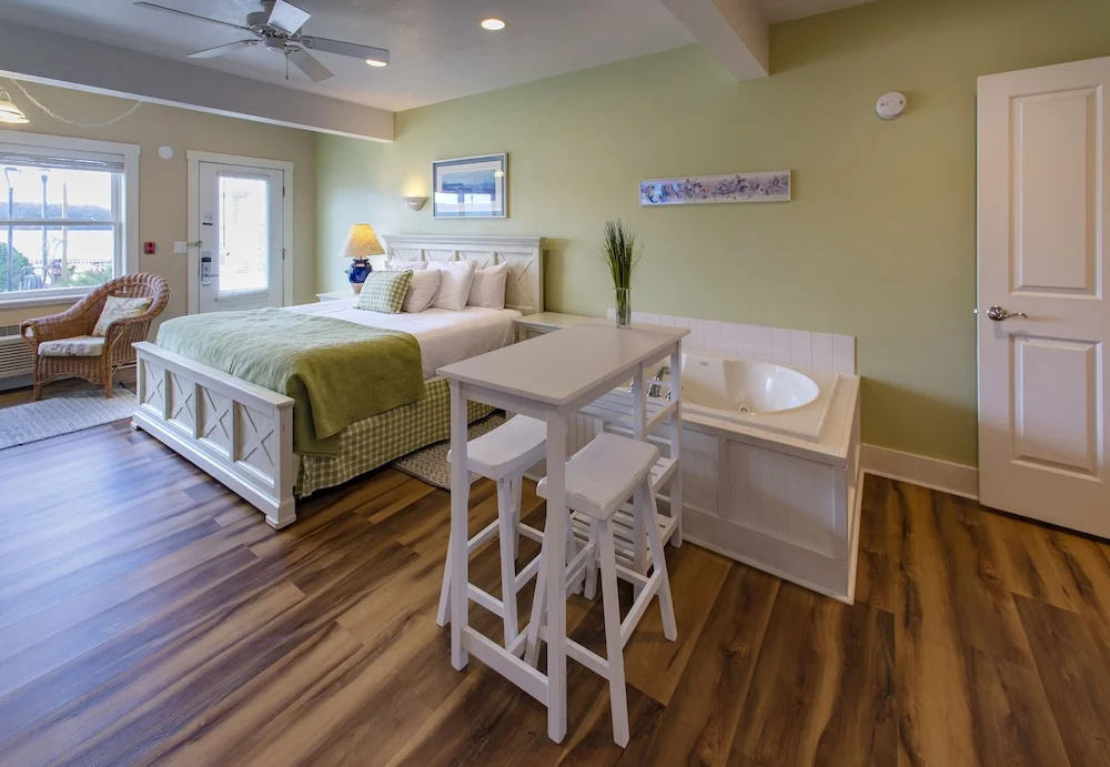 Edgewater Resort - Chambres