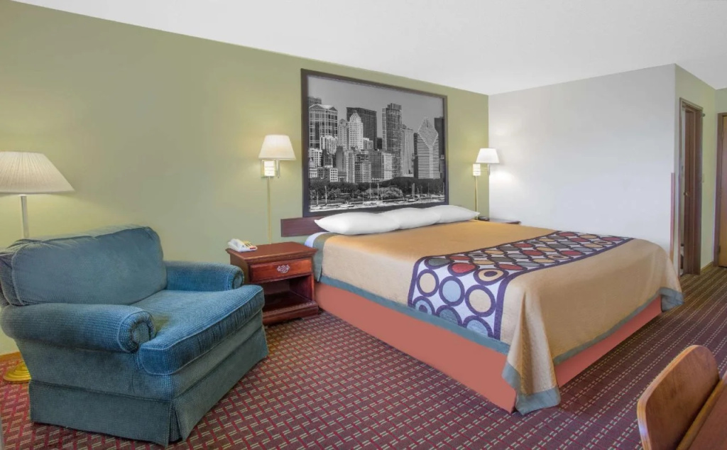 Super Rest Inn — 5