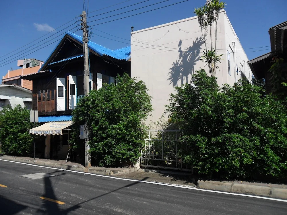 Kwan Phayao Lake House