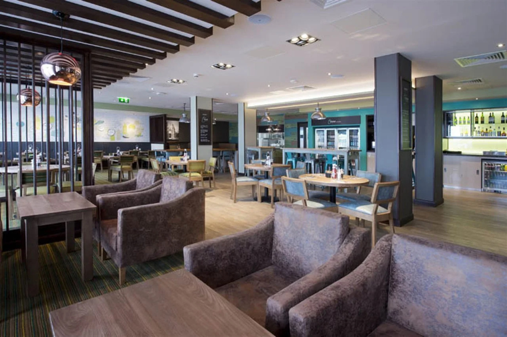 Отель Premier Inn London Orpington — фото