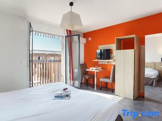1 Bedroom Double Apartment