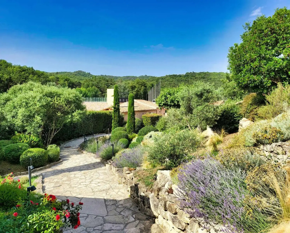 Domaine Ribiera, Hotel 5 Etoiles, SPA & Golf - Forcalquier - Général