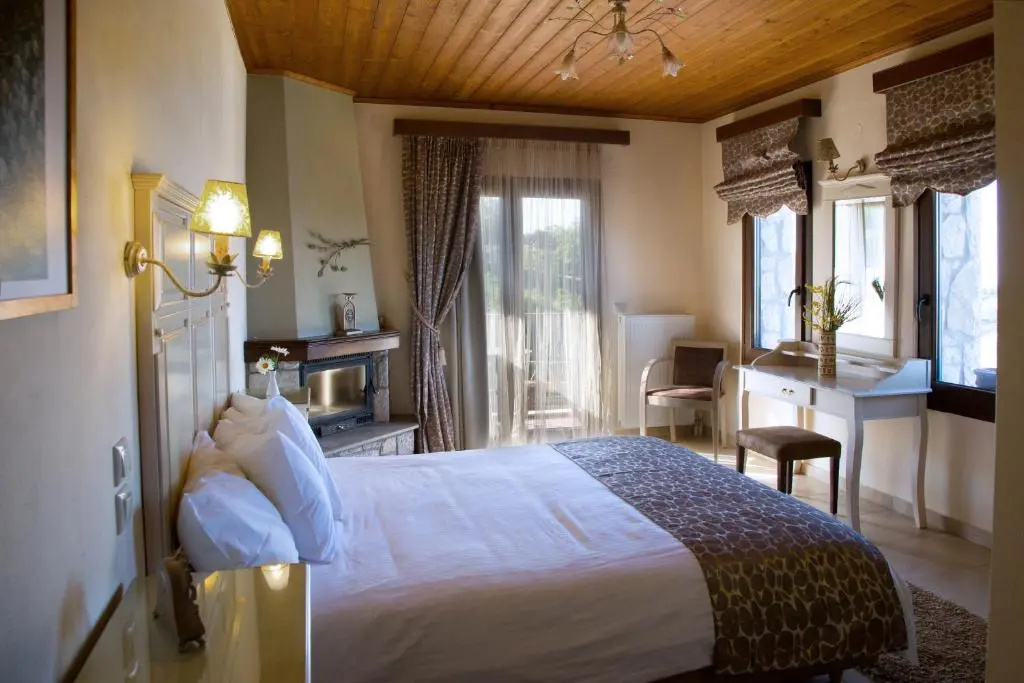Gis Chrisopeleia Lake View - Chambres