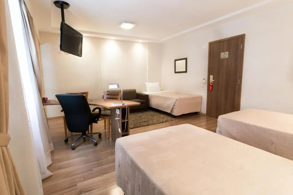 Summit Hotel Monaco - Chambres