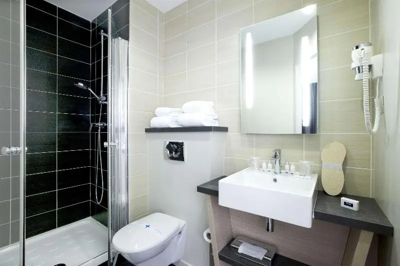 Kyriad Prestige Vannes Centre - Palais des Arts - Chambres