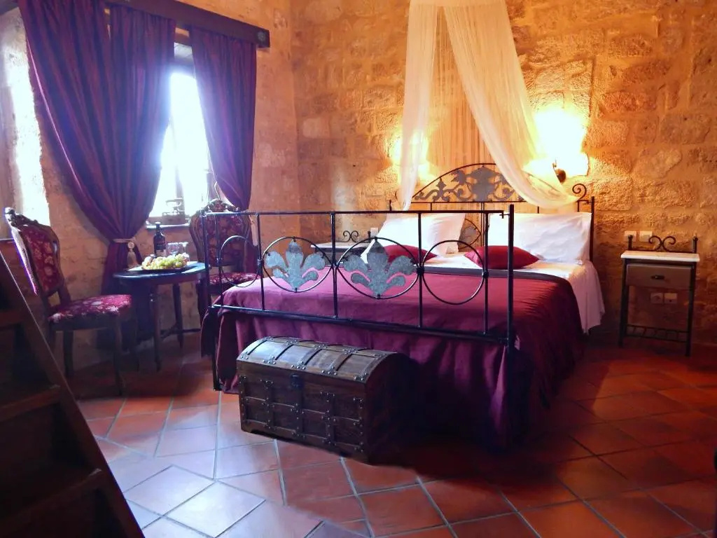 S. Nikolis Historic Boutique Hotel - Chambres
