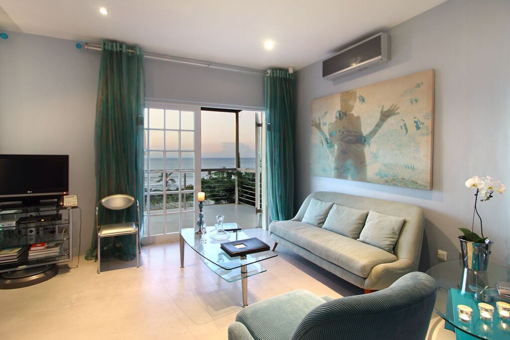 Days At Sea Beach Lodge by null