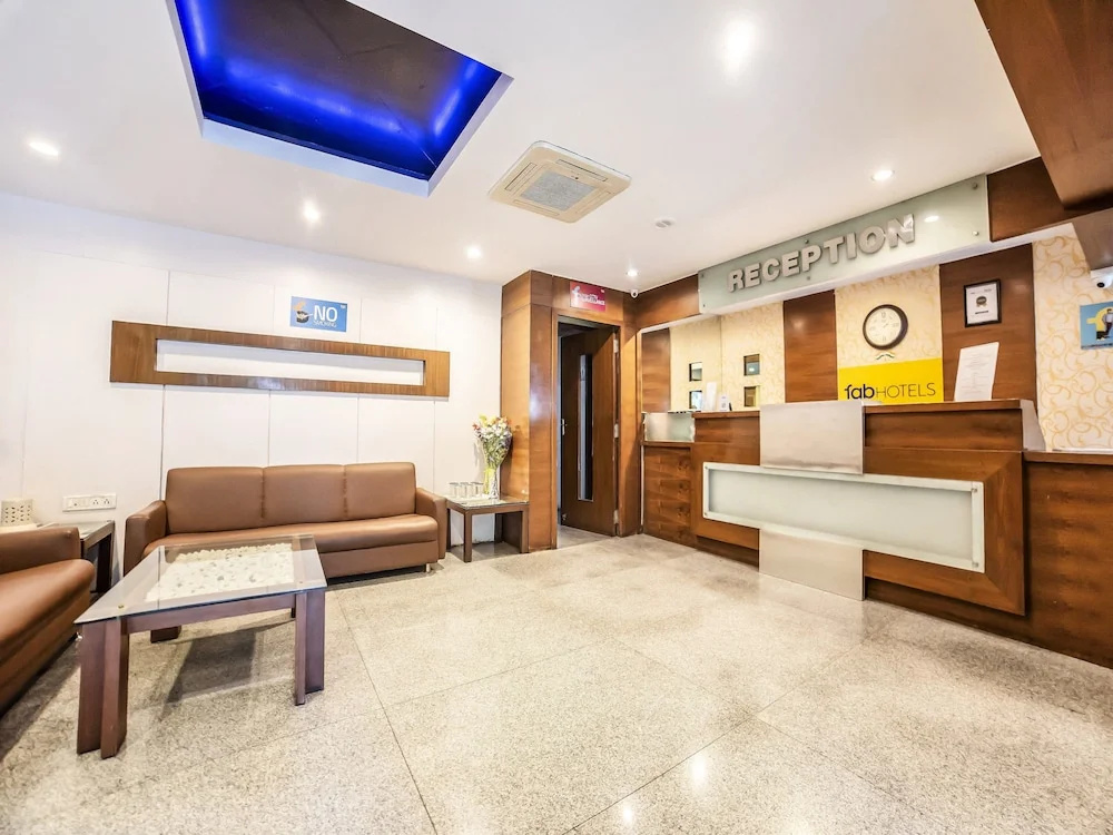 Lobby & Reception