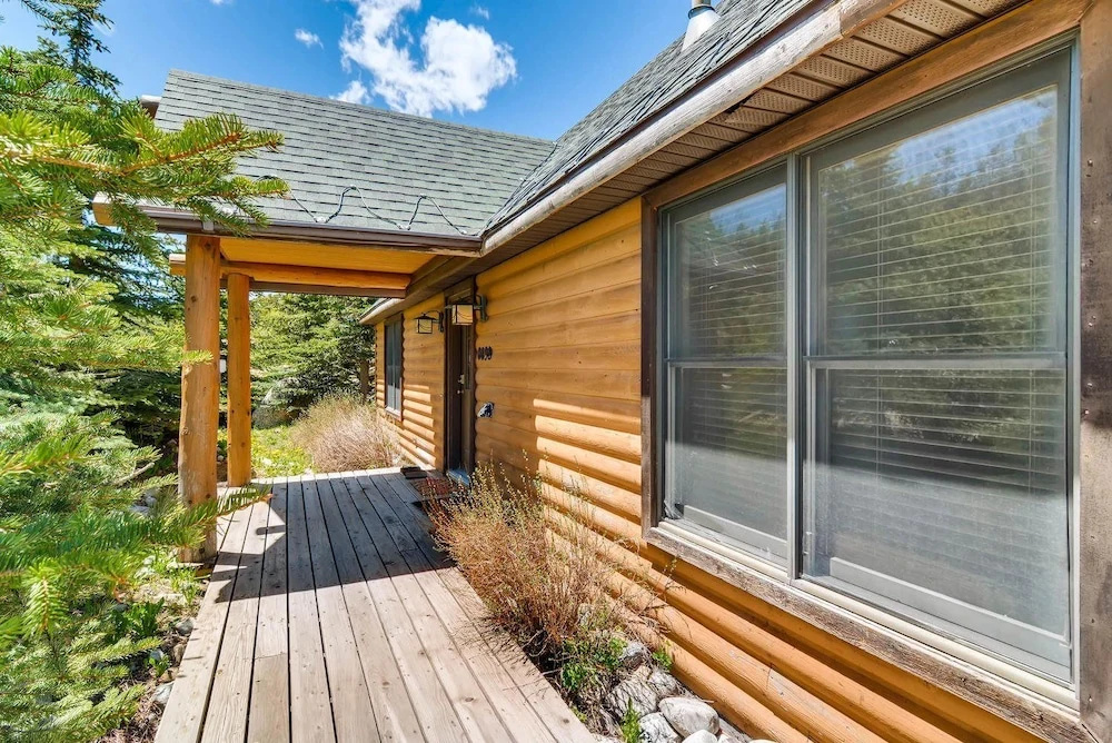 98 Mountain View Trail Cabin - 3 Br cabin by RedAwning
