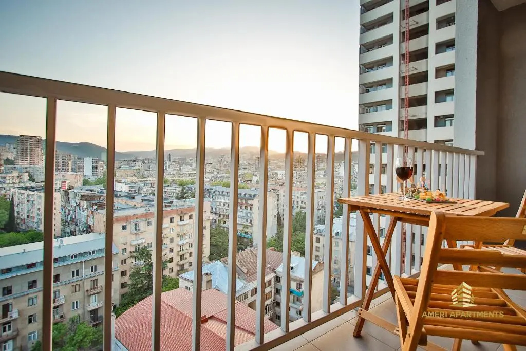 2 Bedrooms Apartment with garden view