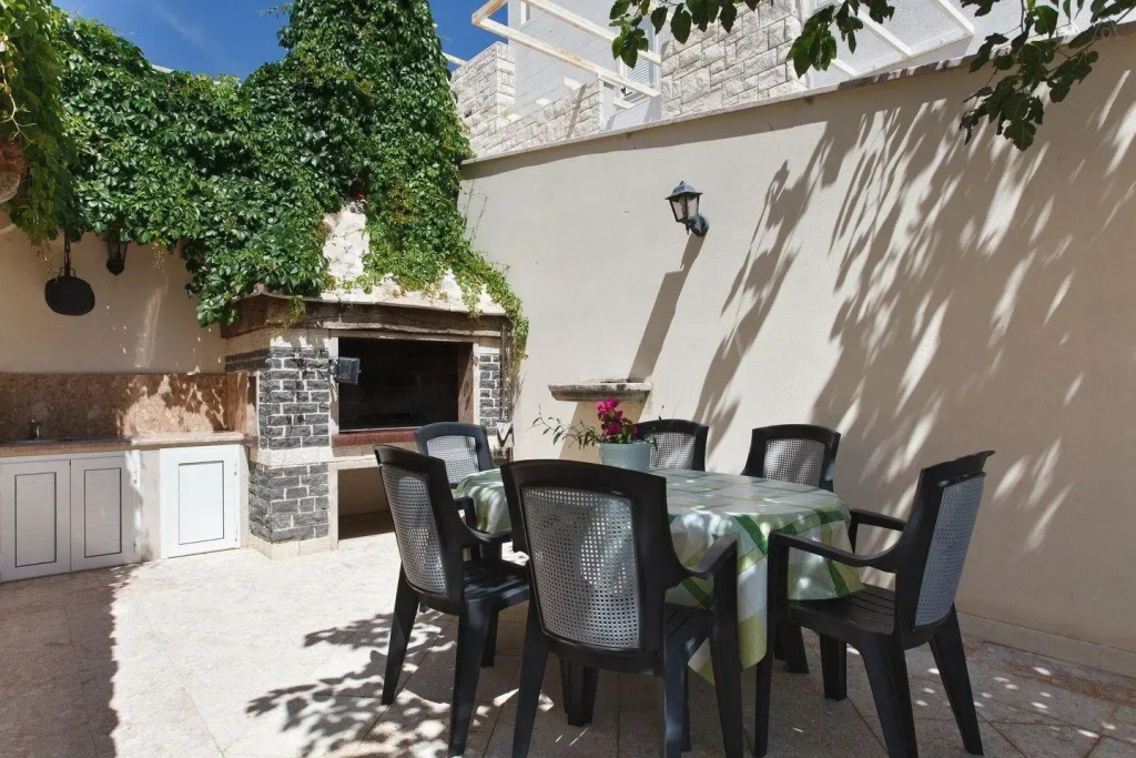 Apartments Marina Bol