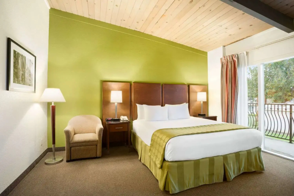 Ramada by Wyndham San Diego North Hotel & Conference Center - Général