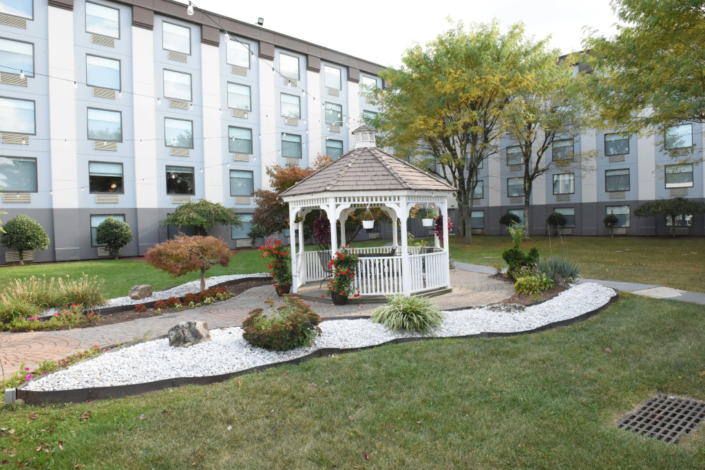 Holiday Inn Piscataway Somerset by IHG