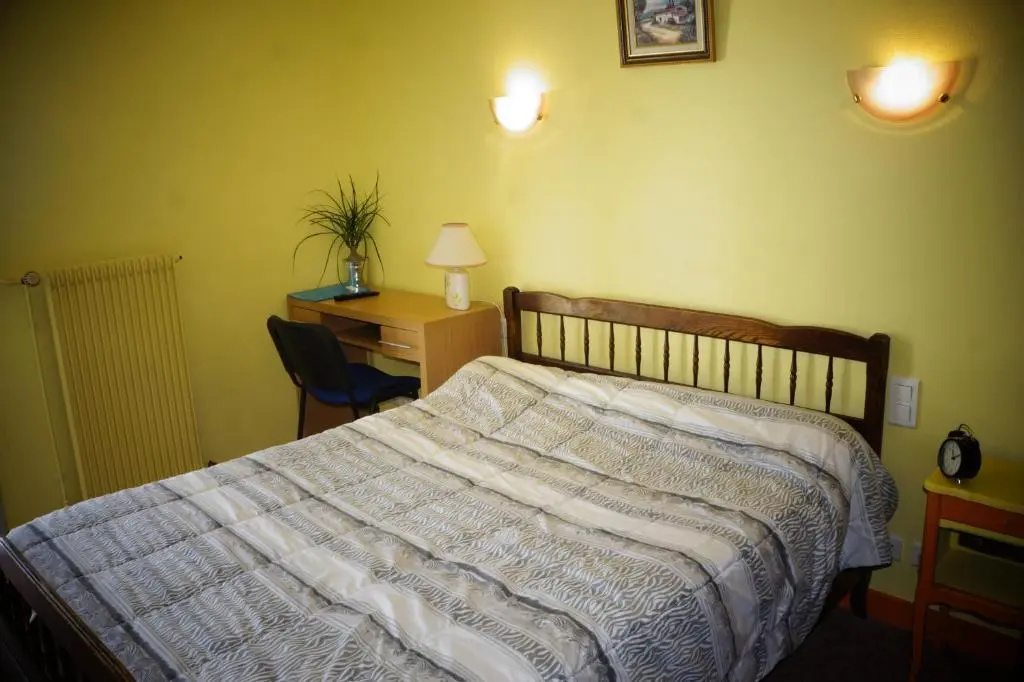 Standard Double room (full double bed)