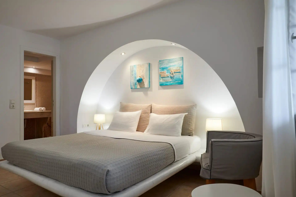 Standard Double room (full double bed)