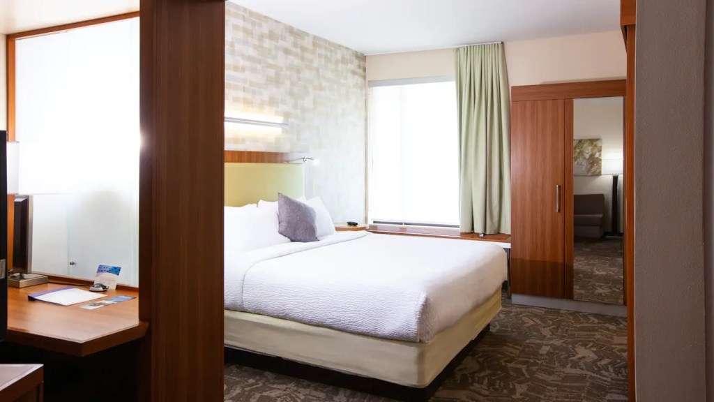 Double Studio (full double bed)