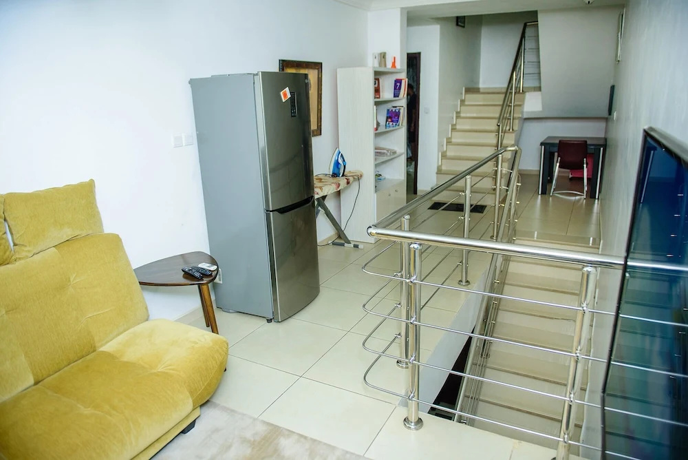 Beautiful 4-bedroom House Located in Abuja - фото 9