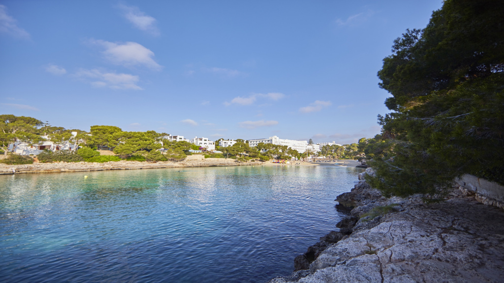 Beach & Waterfront
