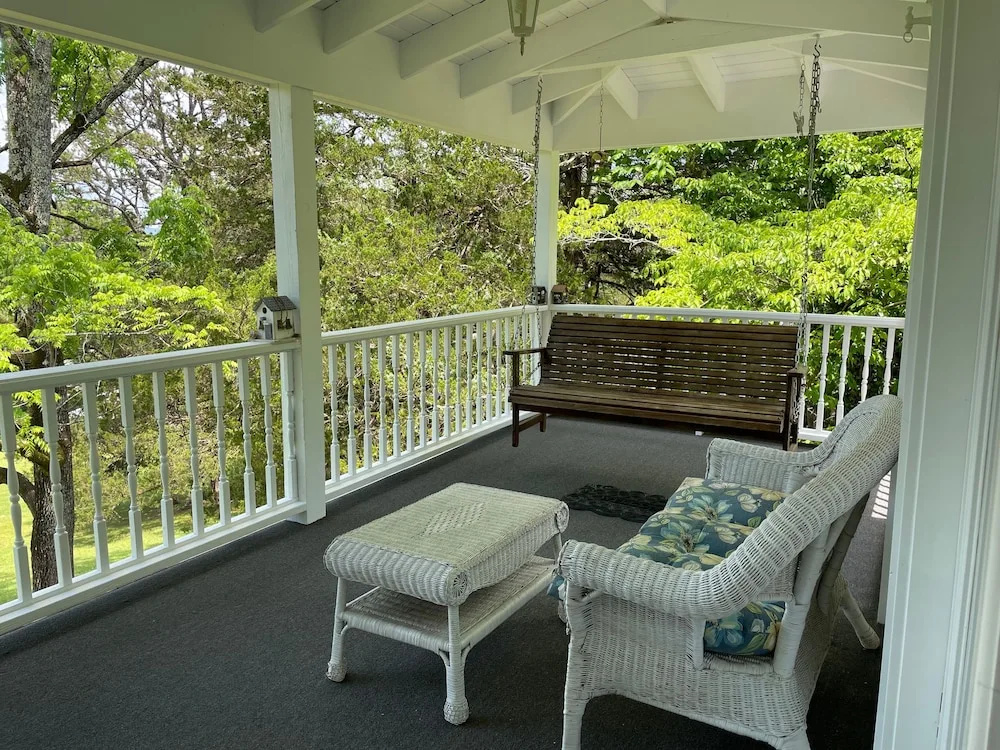 Standard room with mountain view