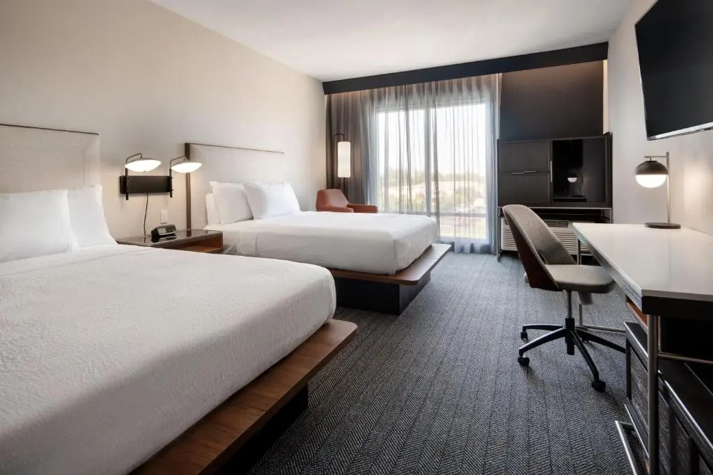 Standard Double room (full double bed)