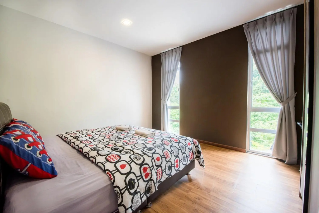New Corner Shamrock Beach Villas Seaview — 5