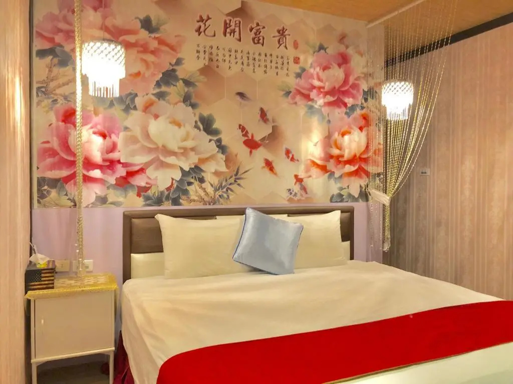 Deluxe Double room (full double bed)