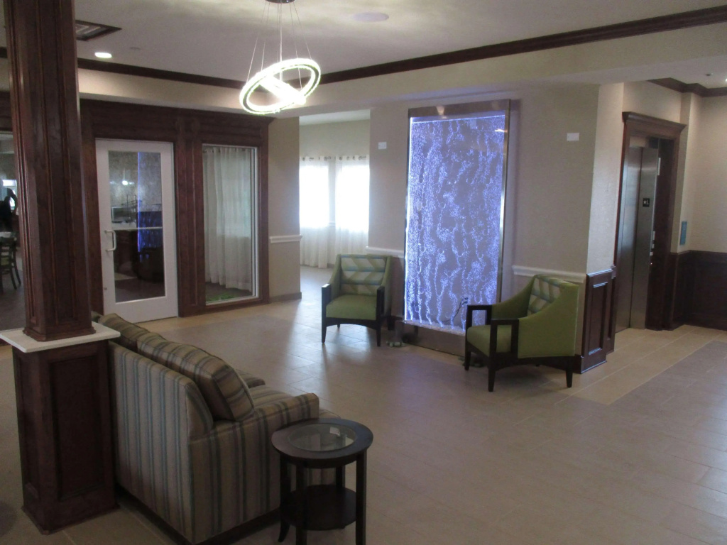 Lobby & Reception