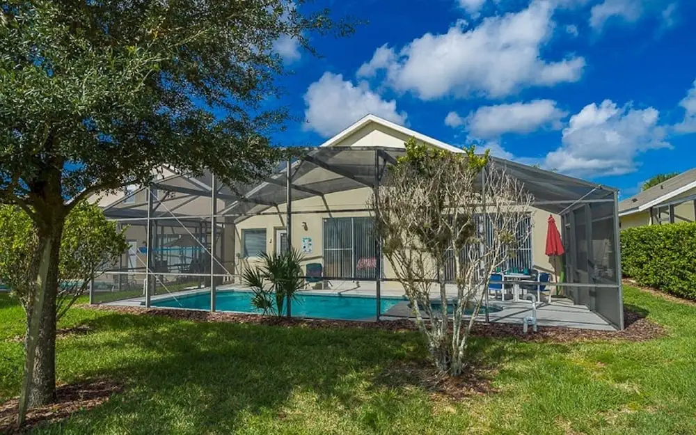 Private Pool With Spa and Conservation Views