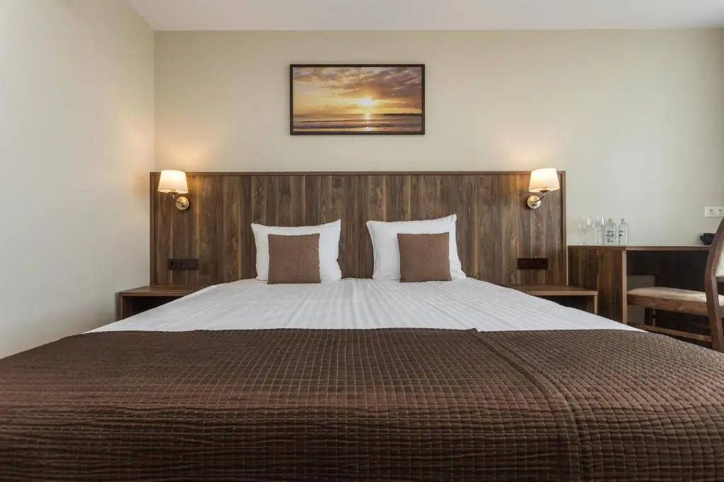 Double room (full double bed)