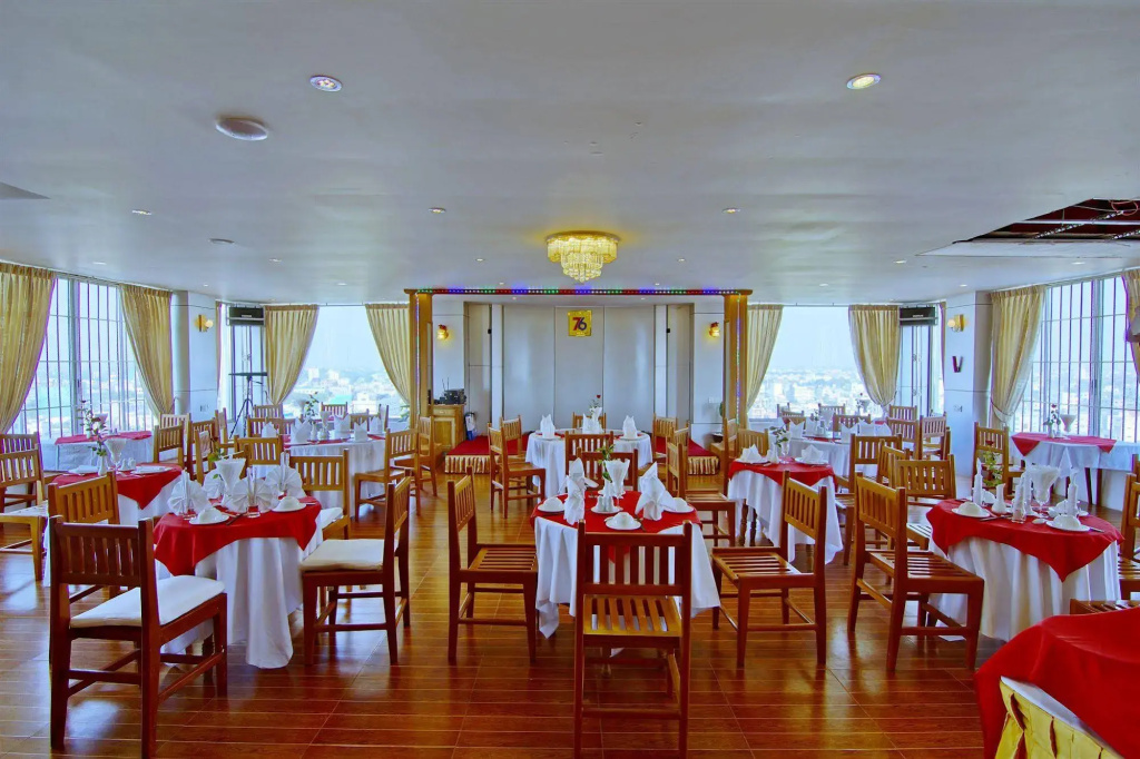 Hotel photo 12