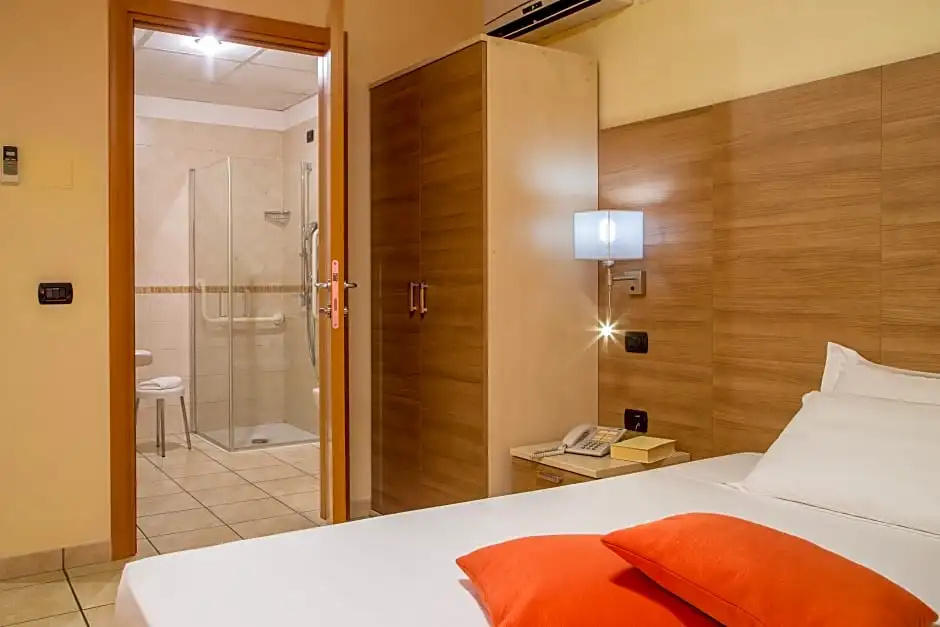 Double room (twin beds)