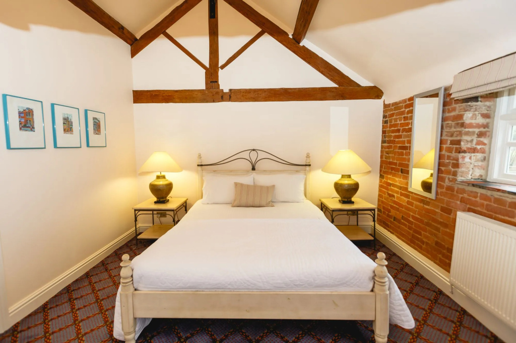 Donington Park Farmhouse Hotel - Général