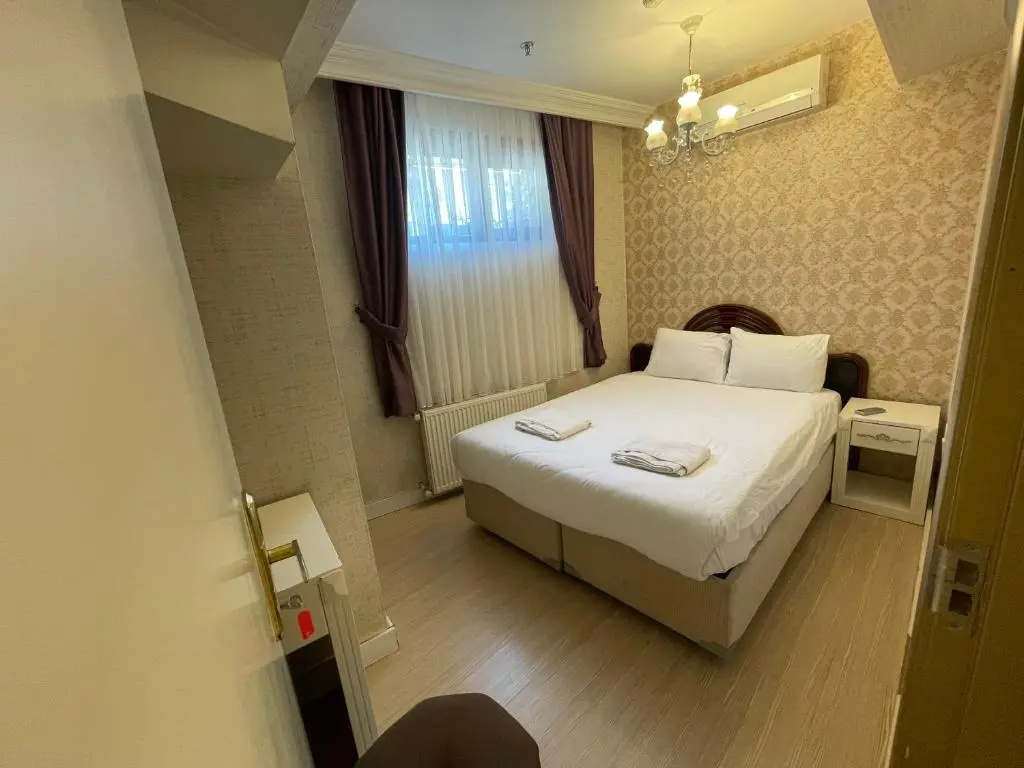 Economy Double room (full double bed)