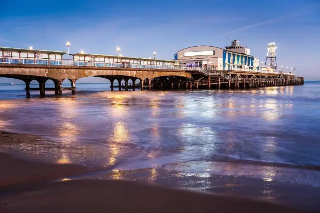REEF7 - City centre, 5 mins from Beach and International Centre