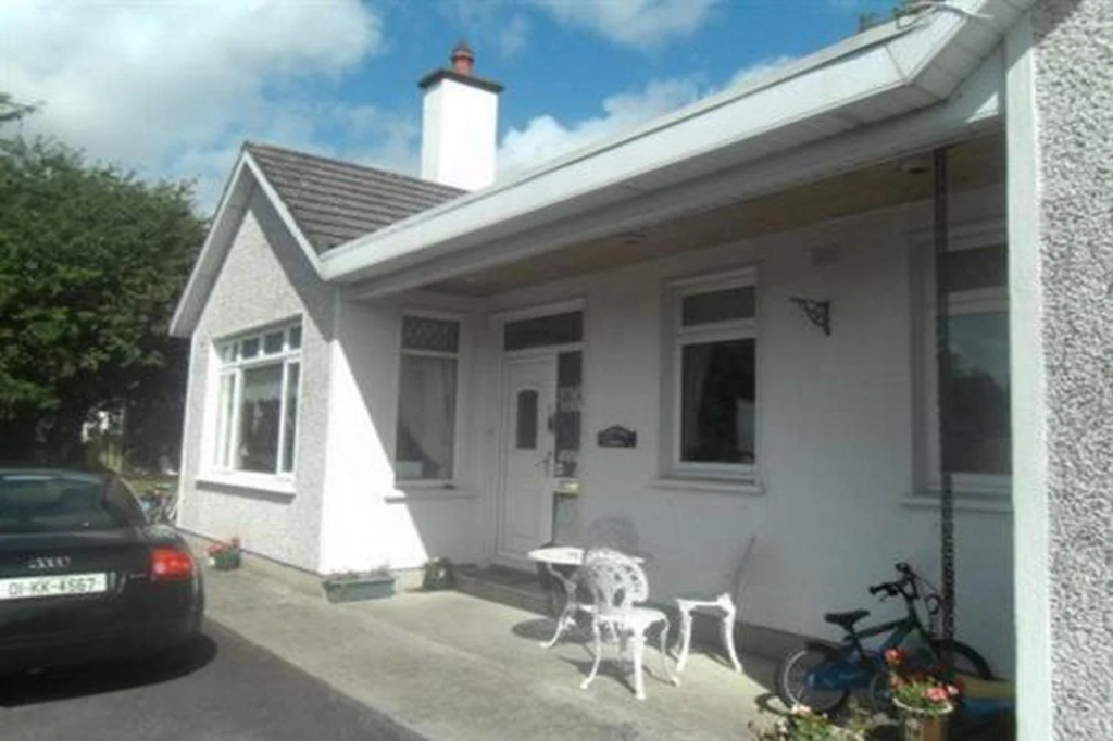 Launard House - 2