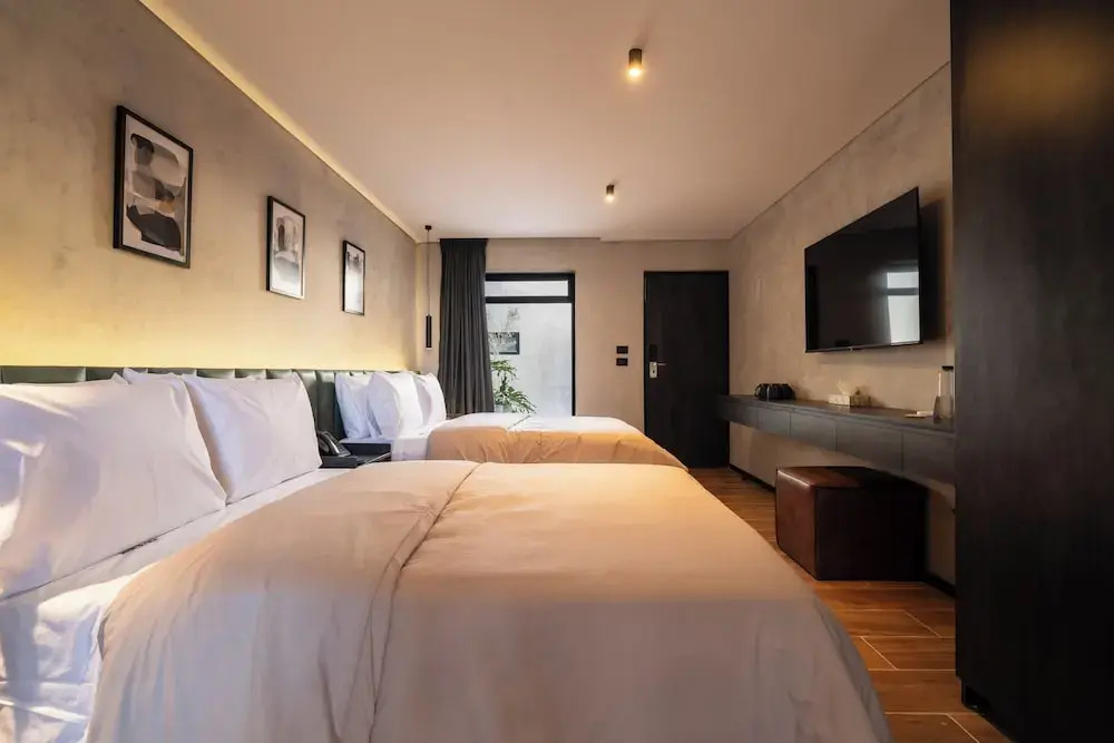 Standard Double room (full double bed)