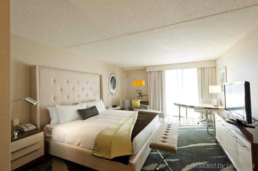 Revere Hotel Boston Common by null