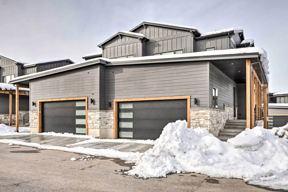 Mountain-view Townhome Near Powder Mountain!